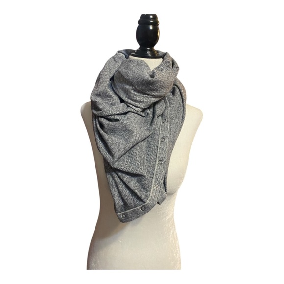 Lululemon Chevron print vinyasa convertible scarf. One size - Picture 3 of 16